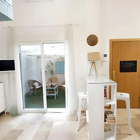 Charming 40 M² + Internet Lägenhet *