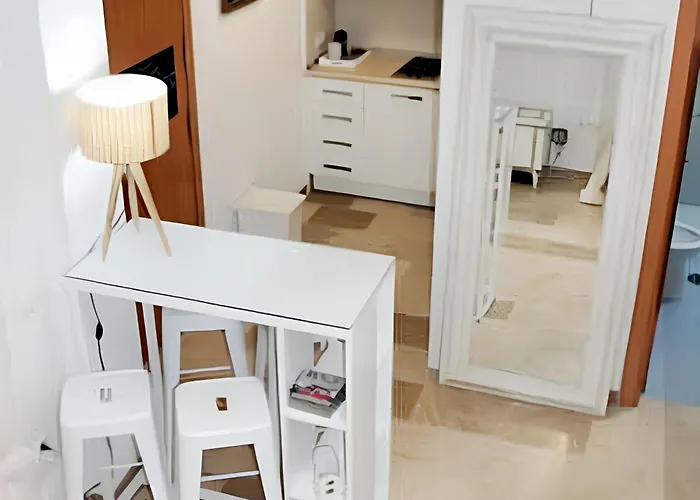 Charming 40 M² + Internet Málaga